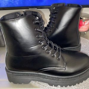 Qupid Black Combat Boots Never Worn Size 9